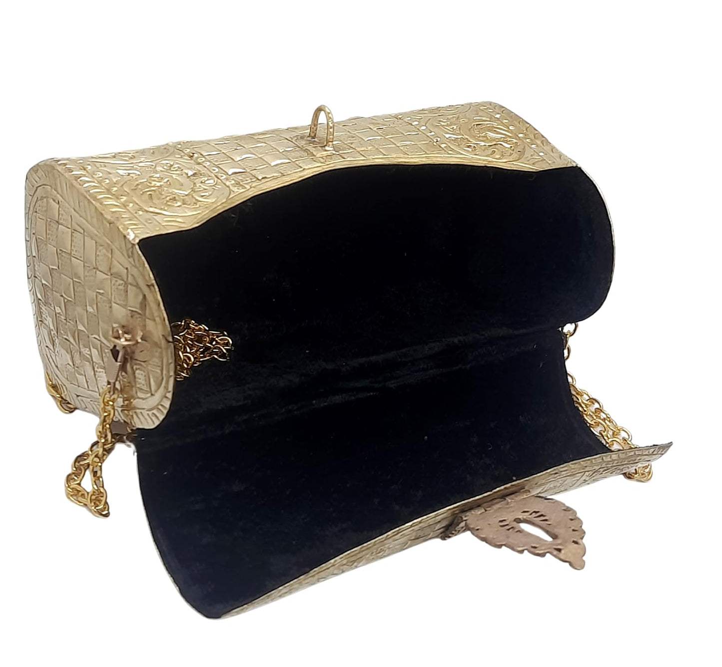 Trend Overseas Women Bridal Silver Gold Metal clutches Ethnic Handmade Brass Purse Metal party Bag Antique Hand Carving Purse