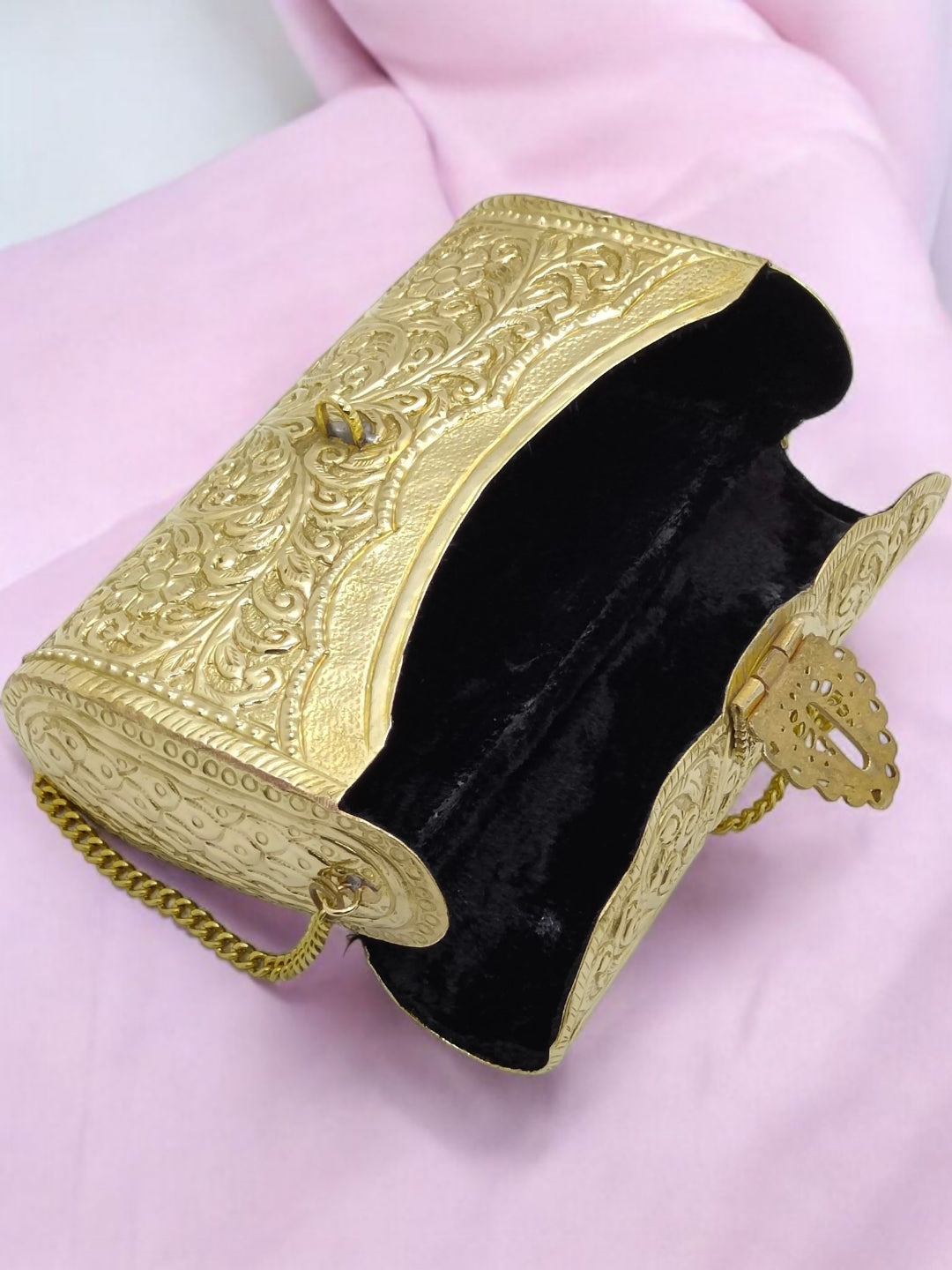 Trend Overseas Brass Metal Bag Purse Vintage Style Brass Purse antique clutch Ethnic clutch Handmade Women metal clutch Bag