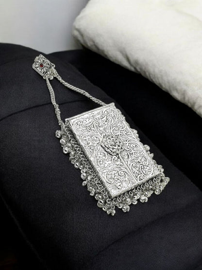 Trend Overseas Silver Metal bag Mobile Cellphone Holder Phone Pouch Cover and Sari Hook for Women Saree Clutch