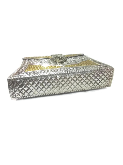 Trend Overseas Hand Carving Vintage Brass Purse antique Ethnic Handmade Women metal clutch Bag Hand clutch Handbag for women hand purse