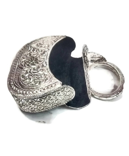 Silver white clutches Vintage Handmade Brass metal purse Hand clutch Handbag for women party Bride marriage clutch