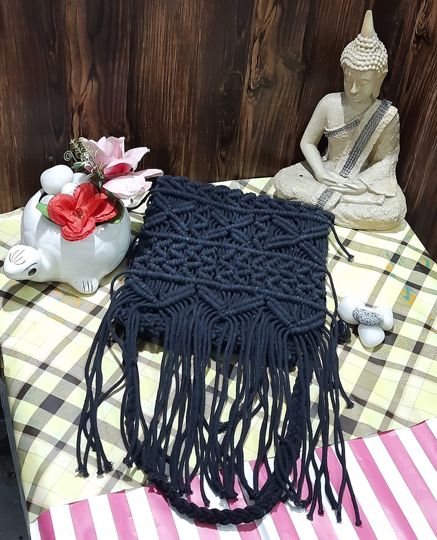 Trend Overseas Women/Girl Handwoven Crochet Macrame Cotton rope Ivory (Off-White) Sling/Clutch Handbag