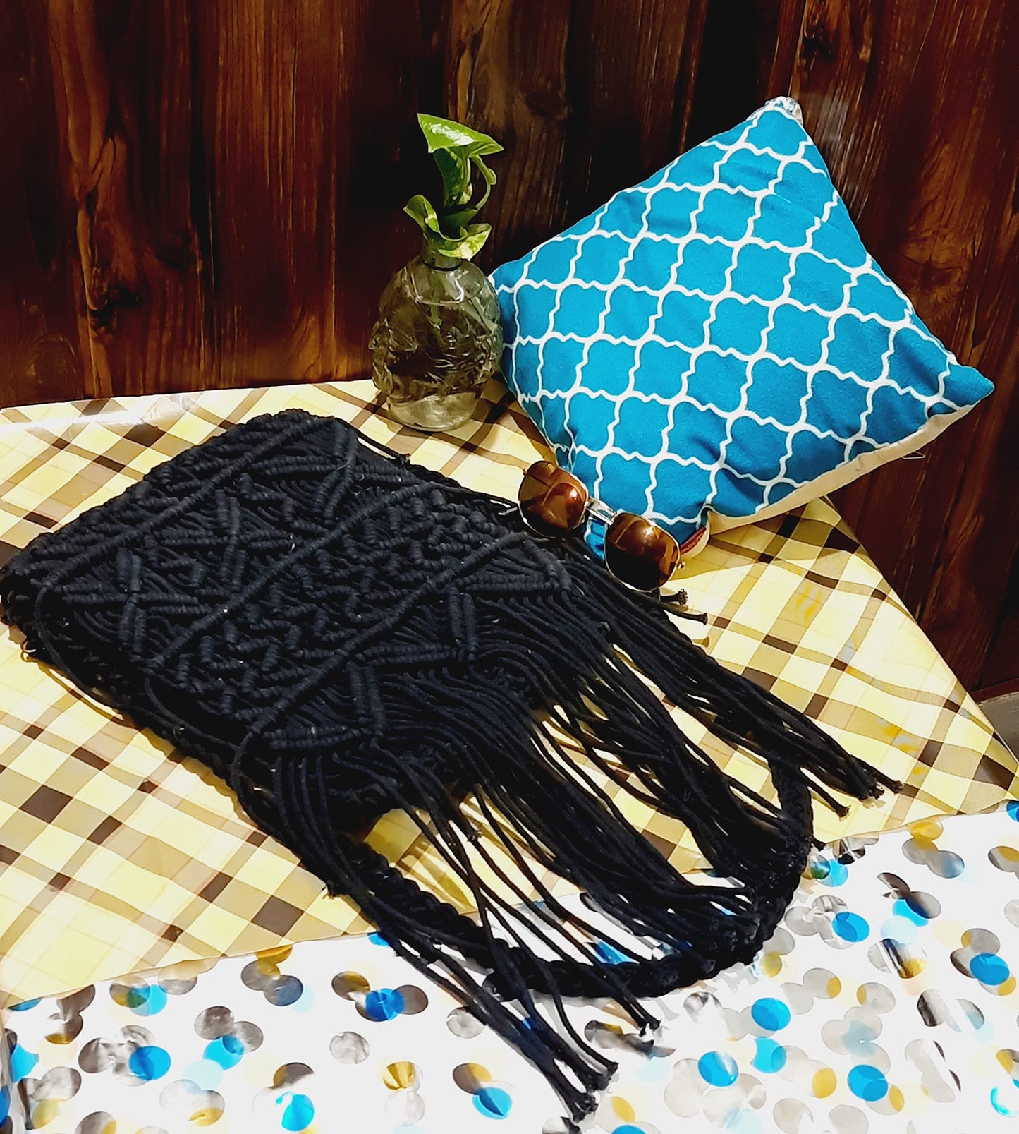 Trend Overseas Women/Girl Handwoven Crochet Macrame Cotton rope Ivory (Off-White) Sling/Clutch Handbag