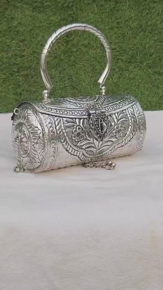 Trend Overseas Silver Women's Brass Metal Vintage Handmade Hand Clutch Sling Bag